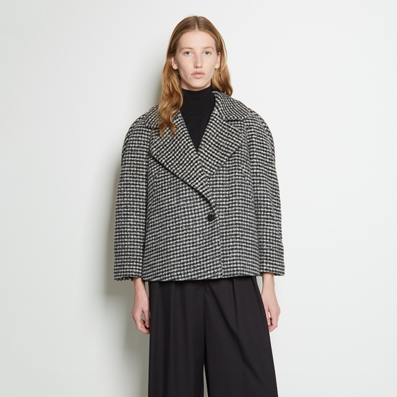 DRIES VAN NOTEN Royal Short Round Coat in Black Size Small S - $1,895 - Picture 4 of 11